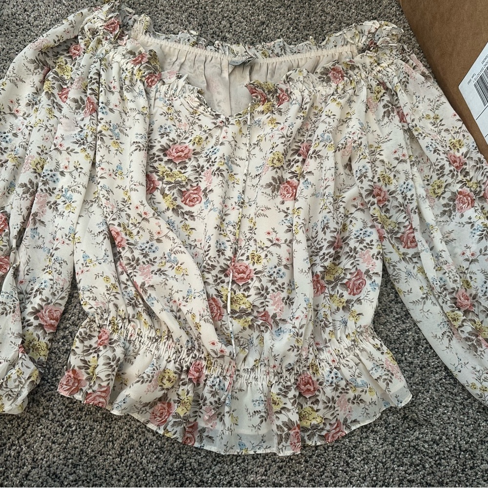 Floral Off-Shoulder Blouse